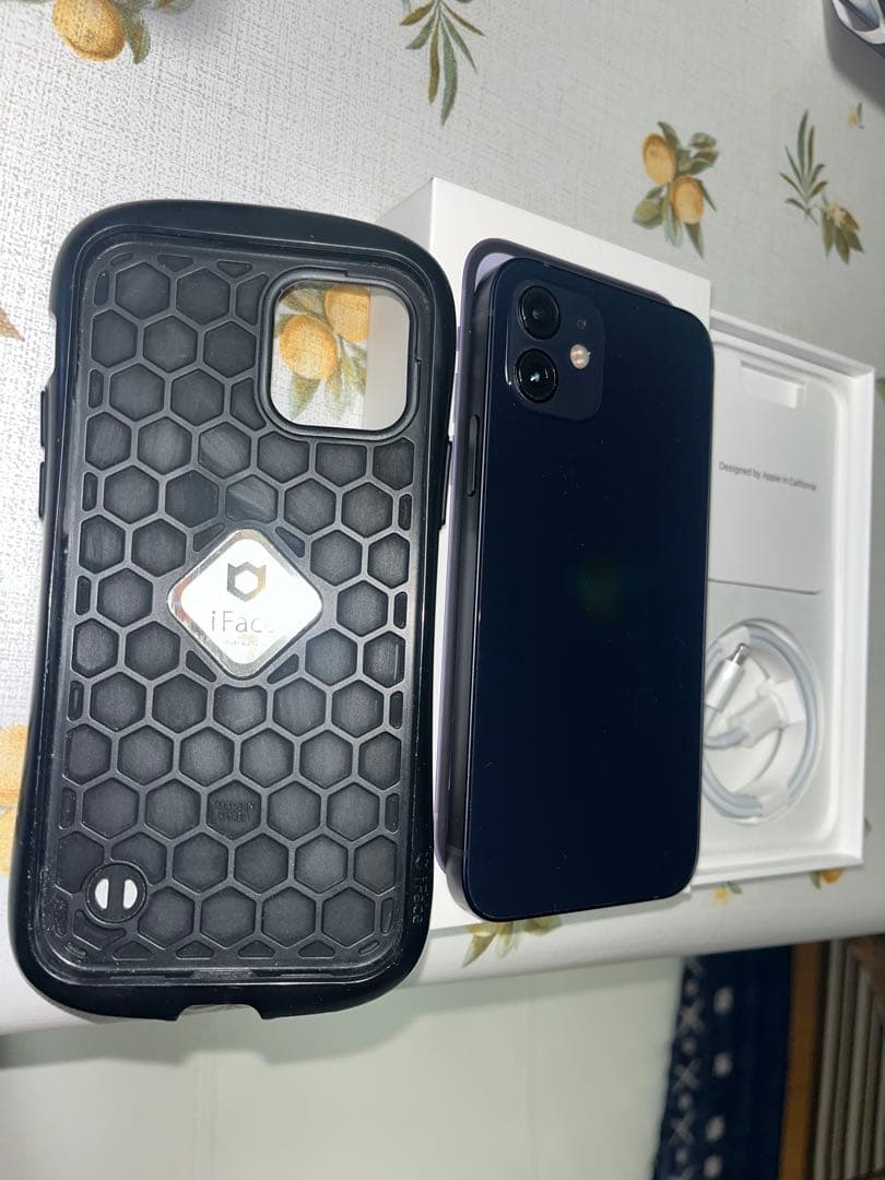 【極美品】 Apple iPhone 12 ブラック 本体 64GB
