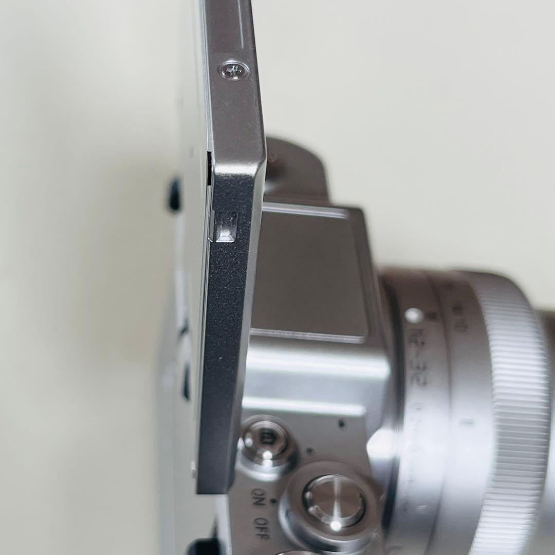 Panasonic DMC-GF7+lumix 12-32mmレンズ