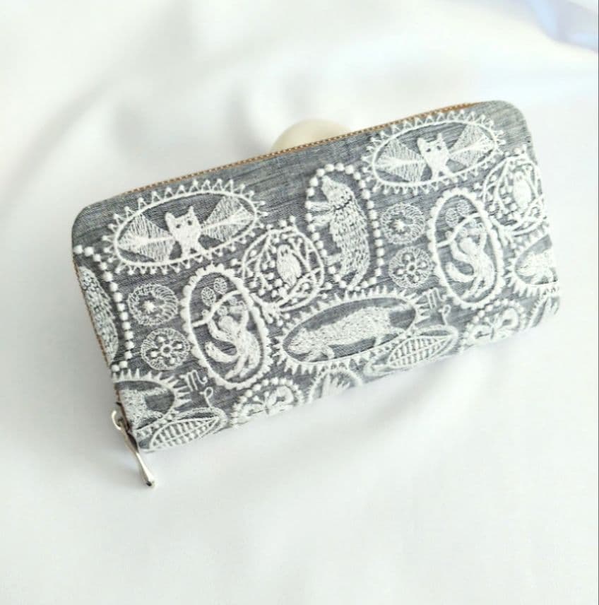 【受注】刺繍1 グリーン×ライトベージュ 本革ギャルソン長財布 ミナペルホネン