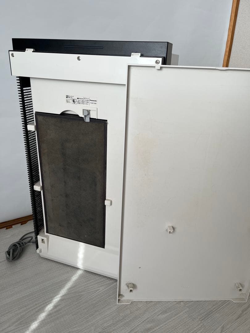 Panasonic ジアイーノ 白　空気清浄機