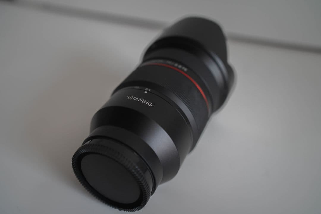 F2.8　ズームレンズ　 eマウント　24-70mm