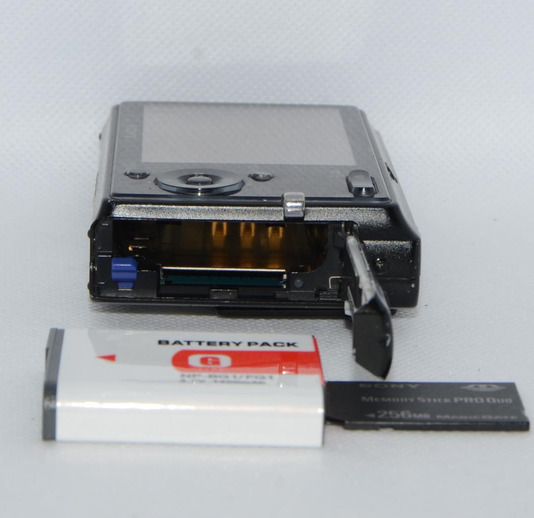 【良品】SONY Cyber-shot DSC-T20 ブラック (動作確認済)
