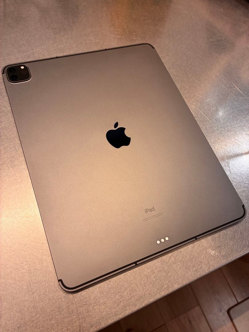 iPadPro12.9（第5世代） Cellular magicKeyboard
