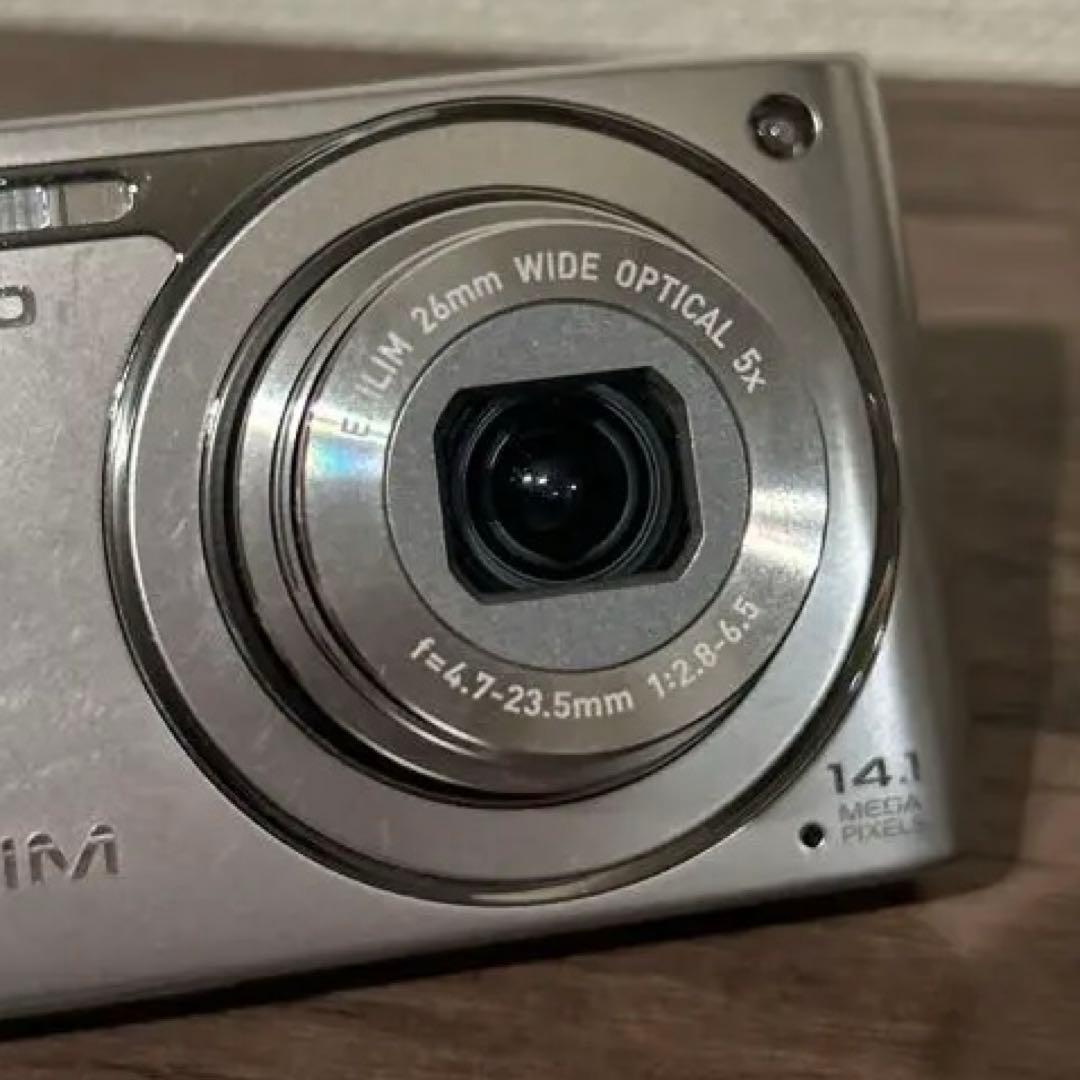 CASIO EXILIM EX-Z2000 デジタル　シルバー