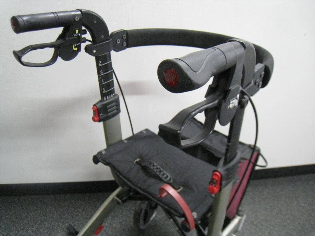 介護用品 歩行車 リトルターン ハイタイプ アロン化成 安寿 リハビリ　③
