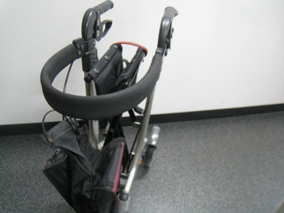 介護用品 歩行車 リトルターン ハイタイプ アロン化成 安寿 リハビリ　③