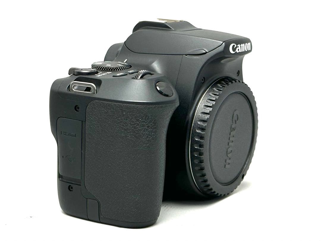安心フルセット♪Canon EOS Kiss X10 ダブルズームレンズセット♪