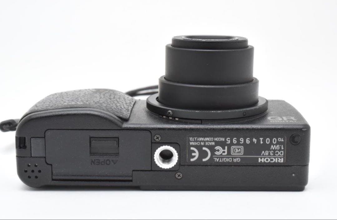 リコー　RICOH GR DIGITAL 《純正ケース付属》