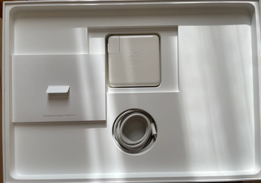 MacBook Pro 15-inch, 2017 スペースグレー　(美品)