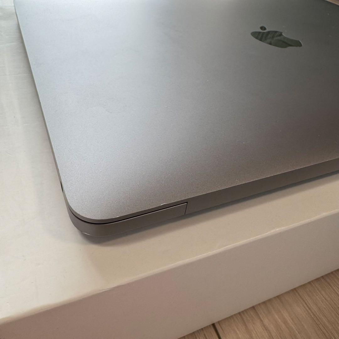 MacBook Pro 13インチ 2020 Touch Barモデル