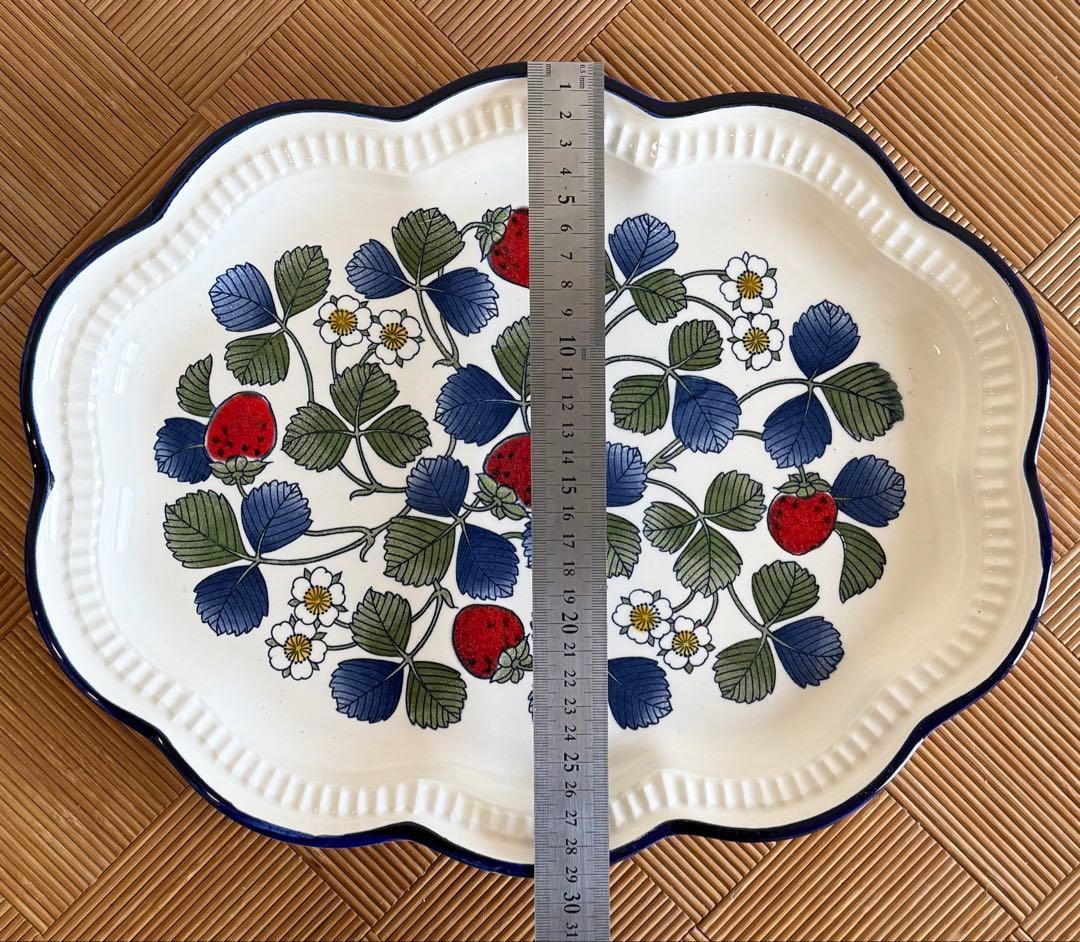 SNT1524 美品 有田焼 朝明窯晴峰 アサケ陶器 いちご模様 大皿