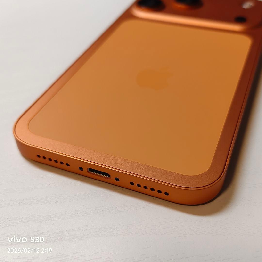 究極魔改 iPhone XR カスタム品 (17Pro風)128GB ケース付き