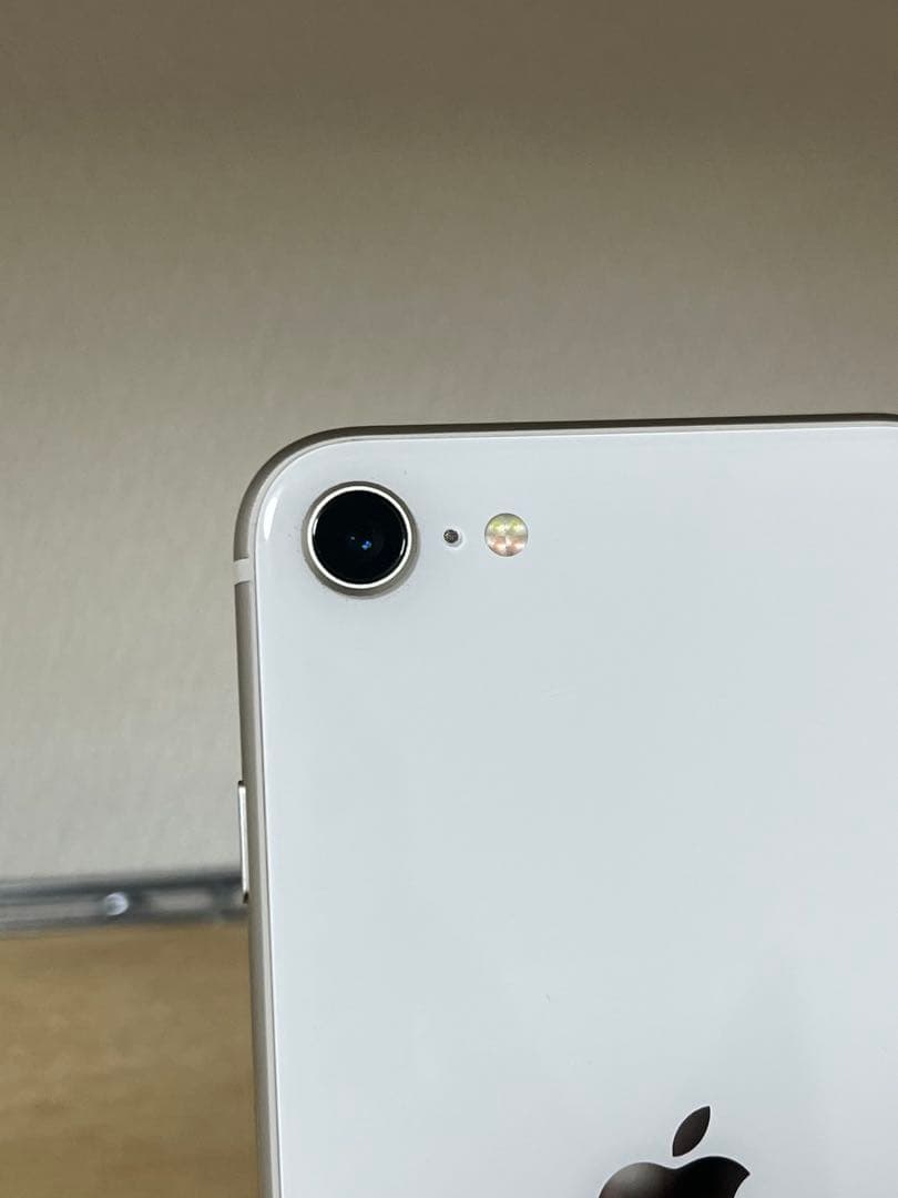 Apple iPhone SE (第3世代) ホワイト 128GB 美品