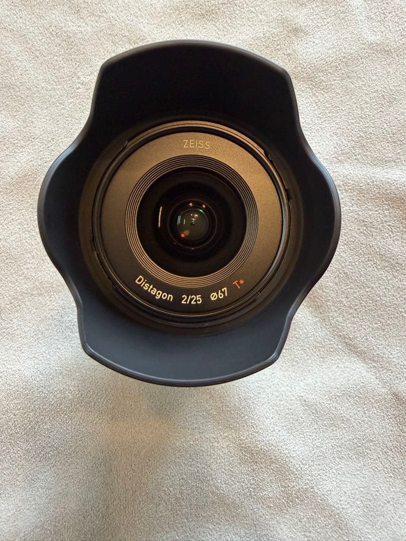 ZEISS Batis 2/25 単焦点レンズ