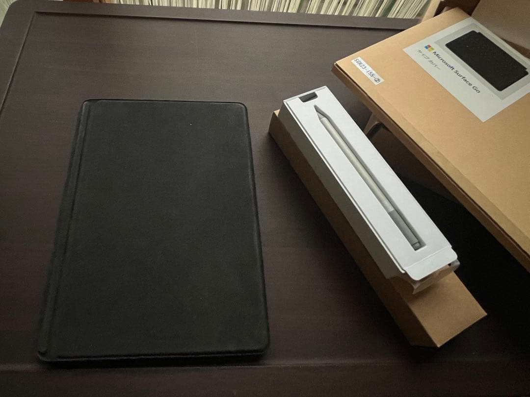 Surface Go3 タイプカバー他、箱付