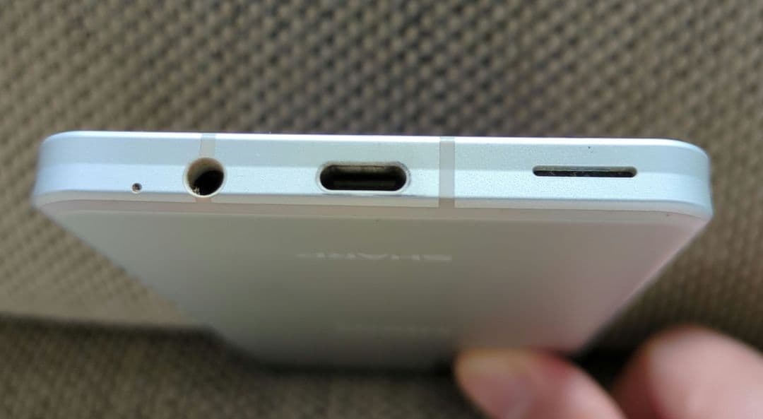 AQUOS sense6 SH-RM19 本体及び付属品 SIMフリー