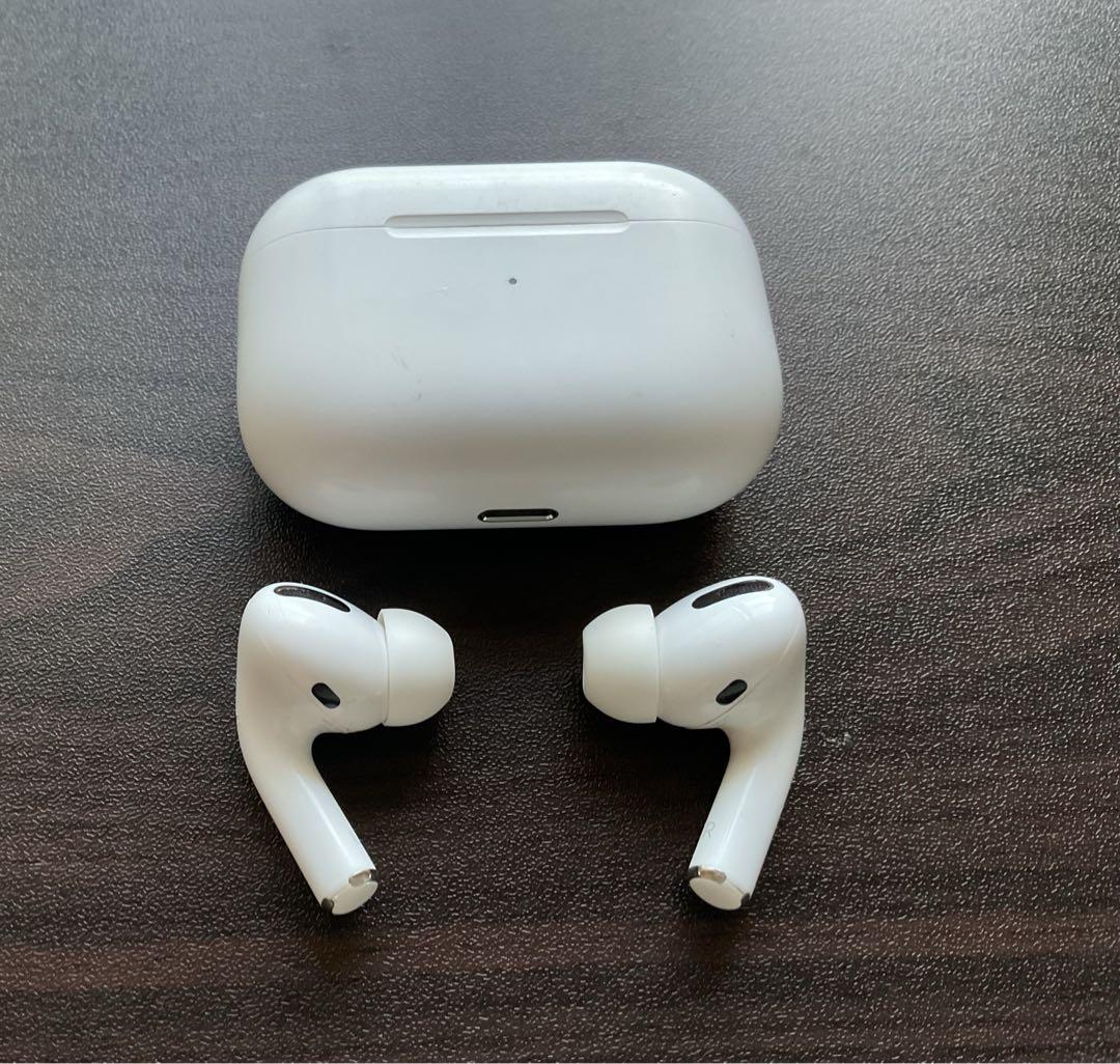 AirPods Pro第一世代　本体 充電ケース付き