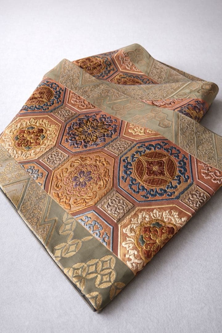 高級刺繍テーブルランナー高級な帯リメイク正絹 唐織 唐織錦 蜀江花文様 180