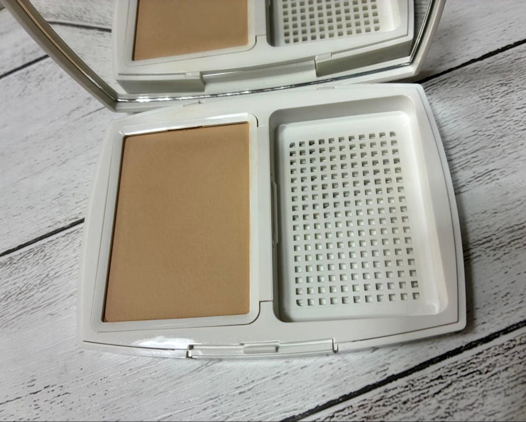 CHANEL LE BLANC ル ブラン ブライトニング コンパクト B10