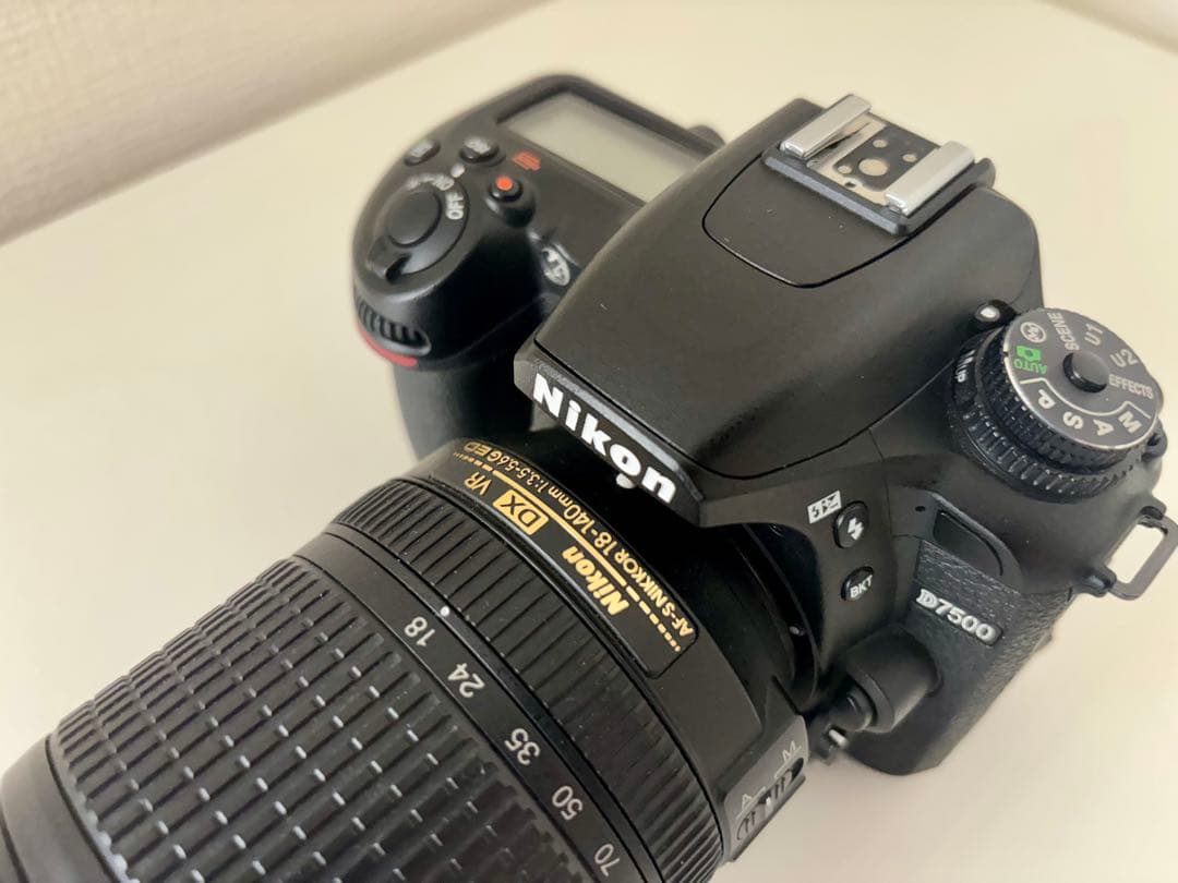 【送料込み】Nikon D7500 18-140mm VR｜バッテリー3個付き
