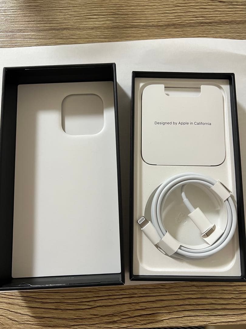 ☆ iPhone 13PRO 256g シエラブルー　☆