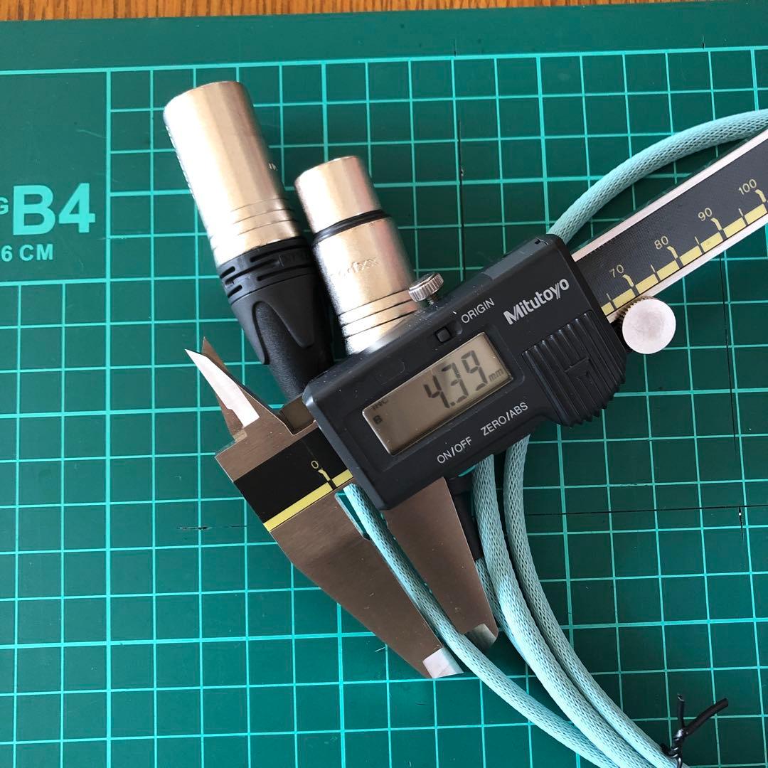オヤイデ φ0.5㎜ 4N 純銀単線 63㎝ ペアー XLR ケーブル