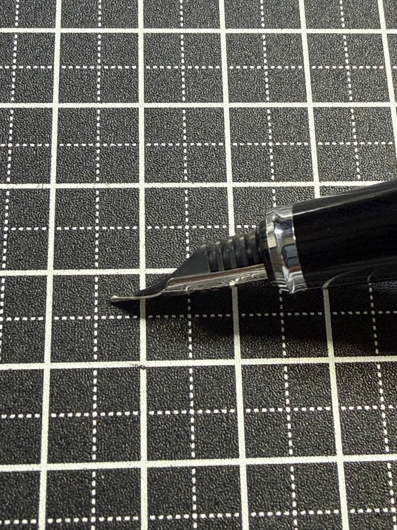 PILOT STELLA 90s Jet-black 万年筆　字幅M