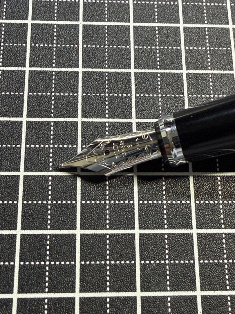 PILOT STELLA 90s Jet-black 万年筆　字幅M