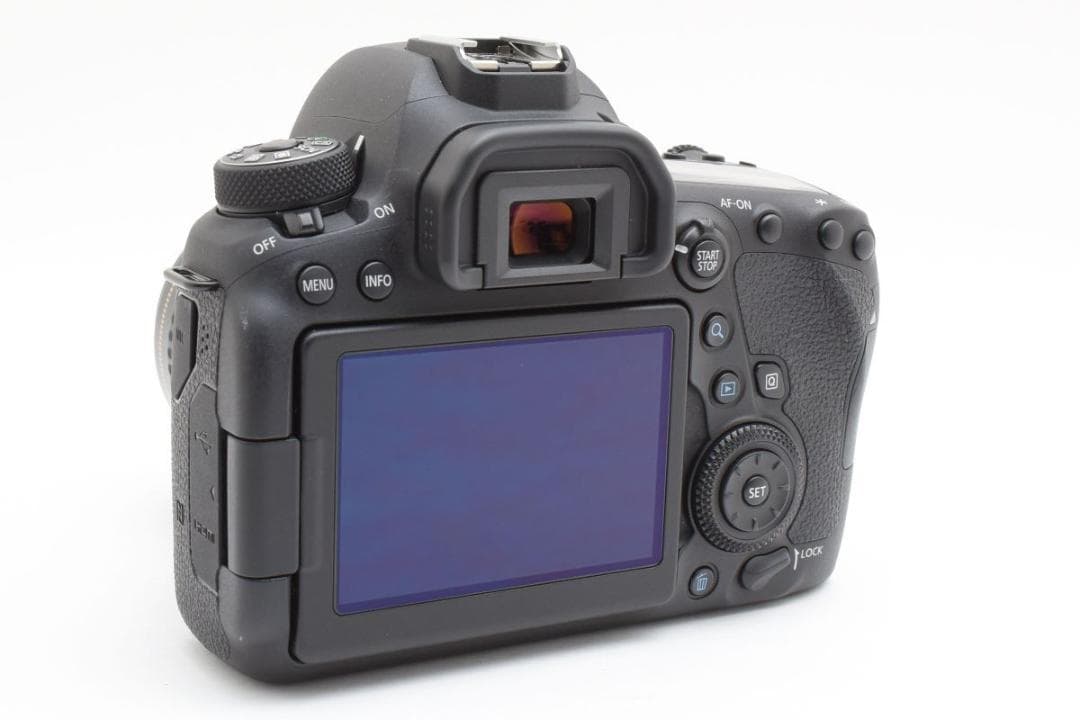 超美品　800ショット EOS 6D Mark II　ダブルレンズ　一眼レフ