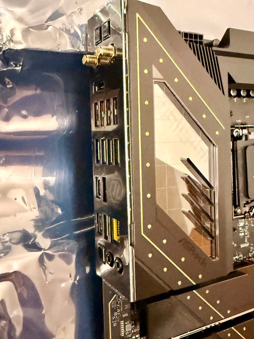 ASRock X870E TAICHI マザーボード