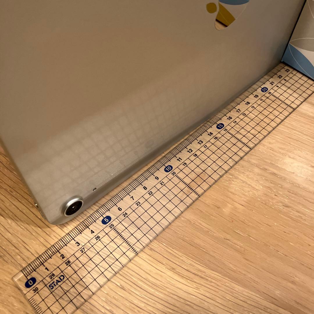 iPad 第10世代 64GB 若干の曲がりあり シルバー MPQ03LL/A