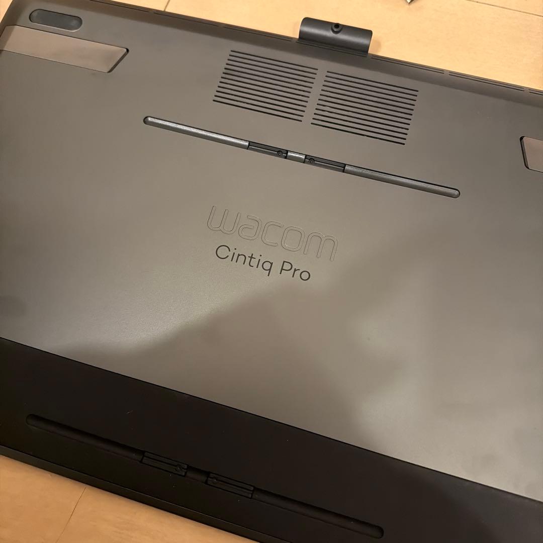 Wacom Cintiq Pro 16 本体 ペン付き