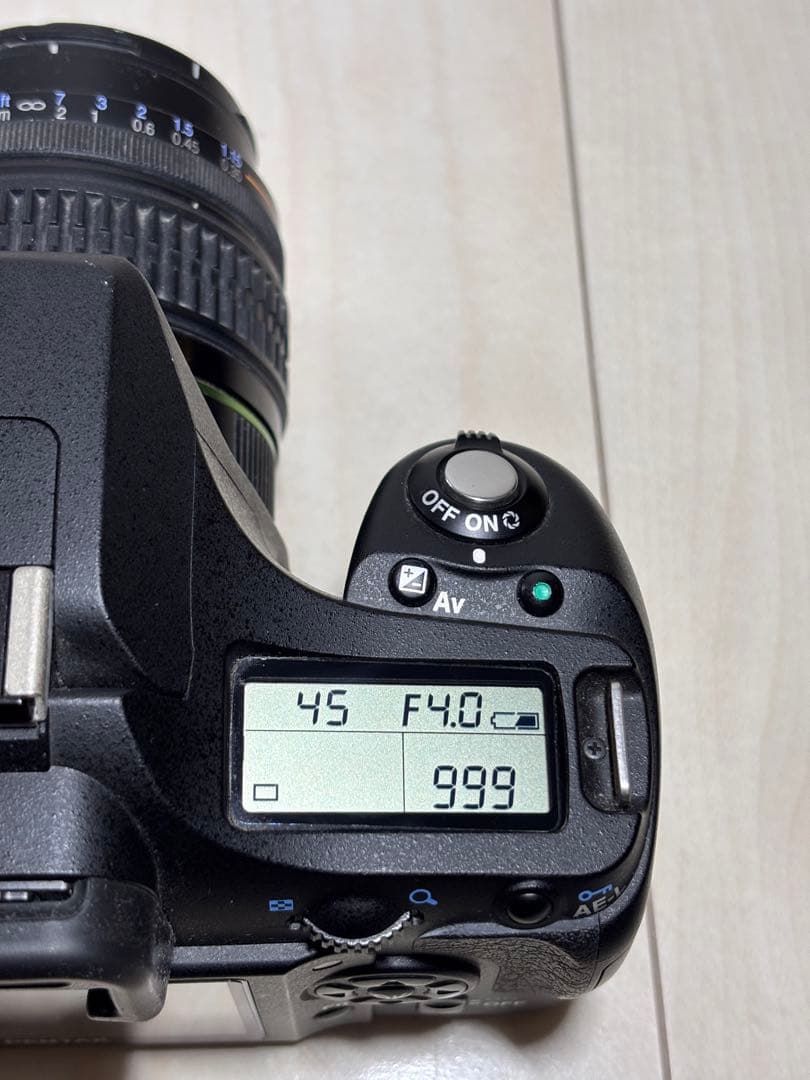 Pentax ペンタックス デジタルー眼レフカメラK200D シャッター数少