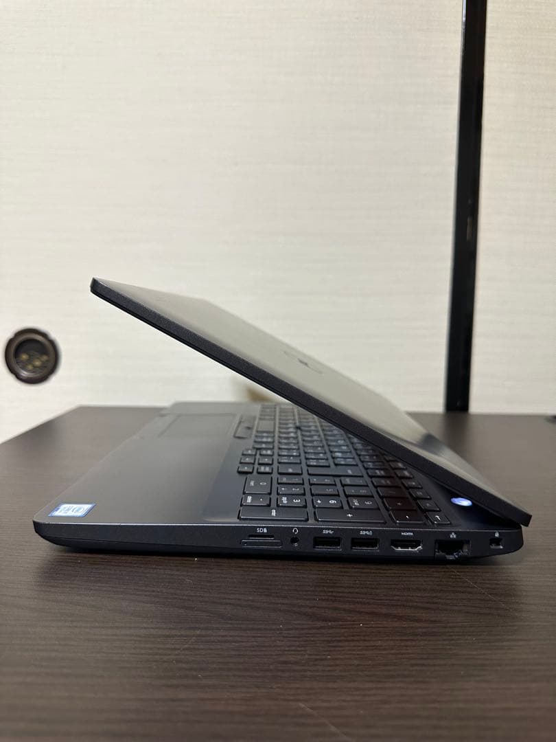 Windowsノート本体 Dell Precision 3541/Corei7-9750H/Nvidia