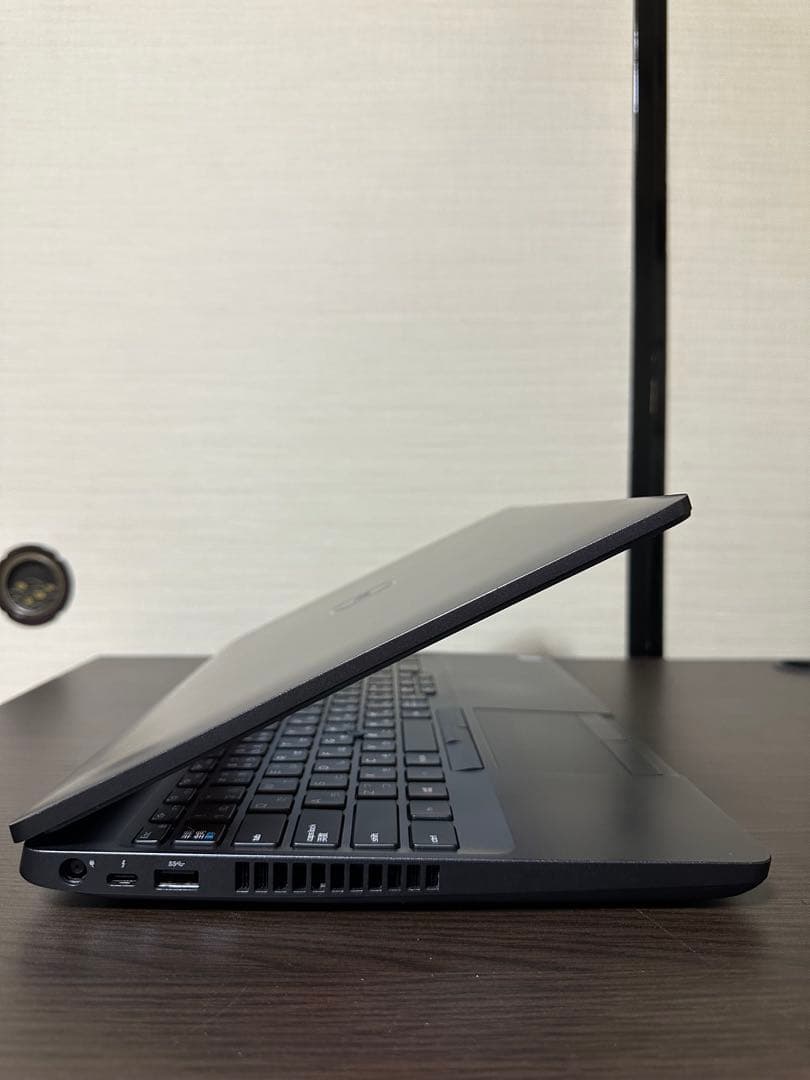 Windowsノート本体 Dell Precision 3541/Corei7-9750H/Nvidia