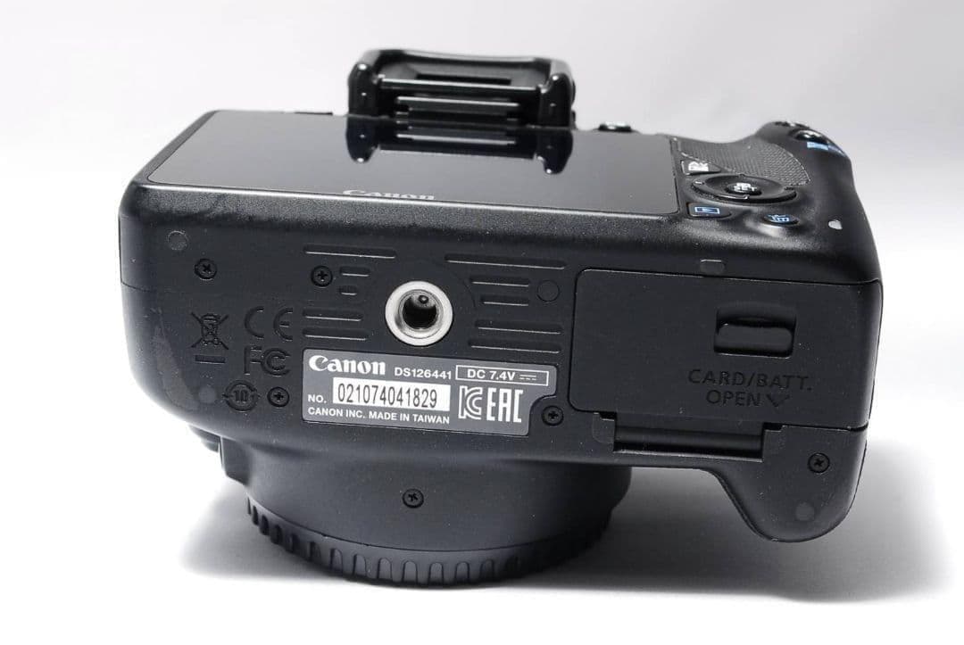 ⭐️Wレンズセット⭐️Canon Kiss X7一眼レフカメラ シャッター数少