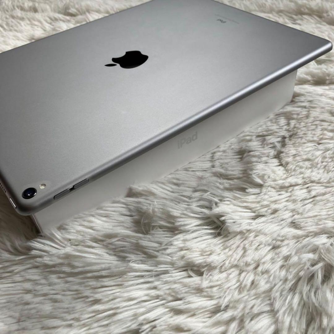 【早い者勝ち】iPad Pro 12.9 第2世代 256GB 【すぐ発送】