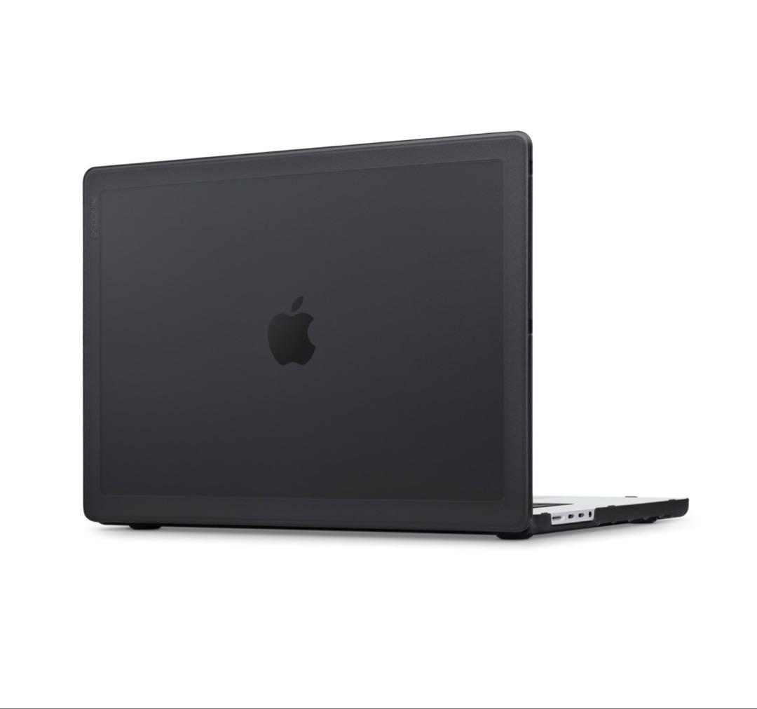 Incase Edge Hardshell Case for 16インチMac