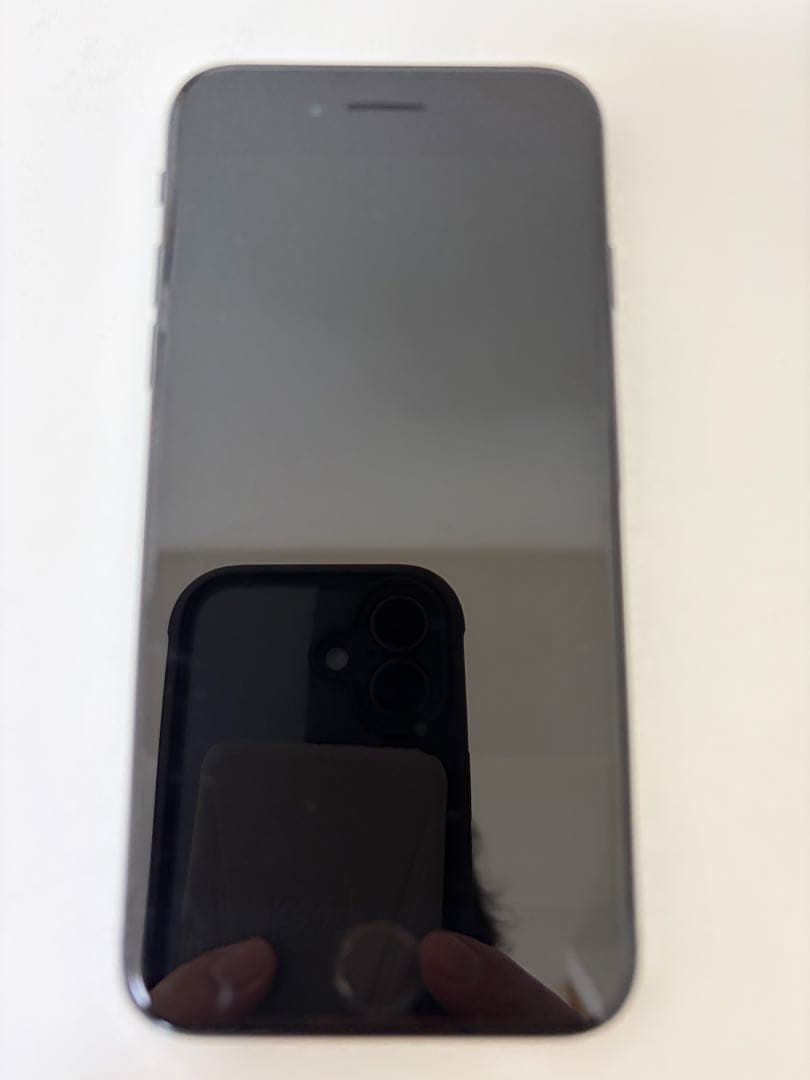 値下げしましたiPhone SE64GBブラック 本体
