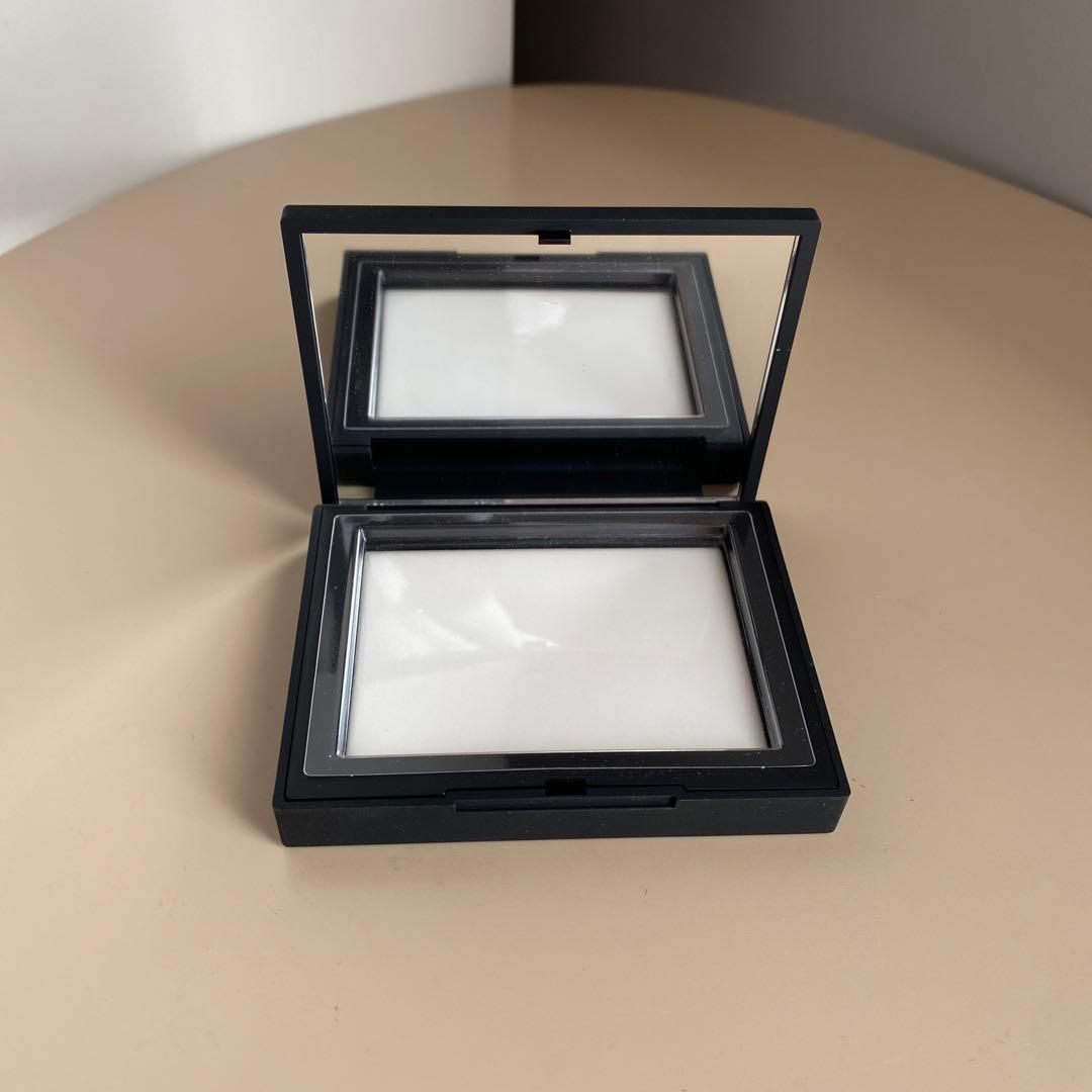 NARS ナーズ リフ粉 ライトリフレクティングセッティングパウダー プレスト