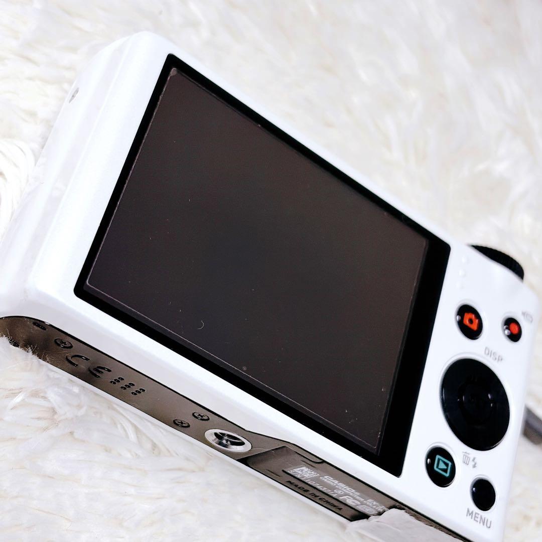 【外観極美品】CASIO EXILIM EX‐ZR200 ホワイト デジカメ