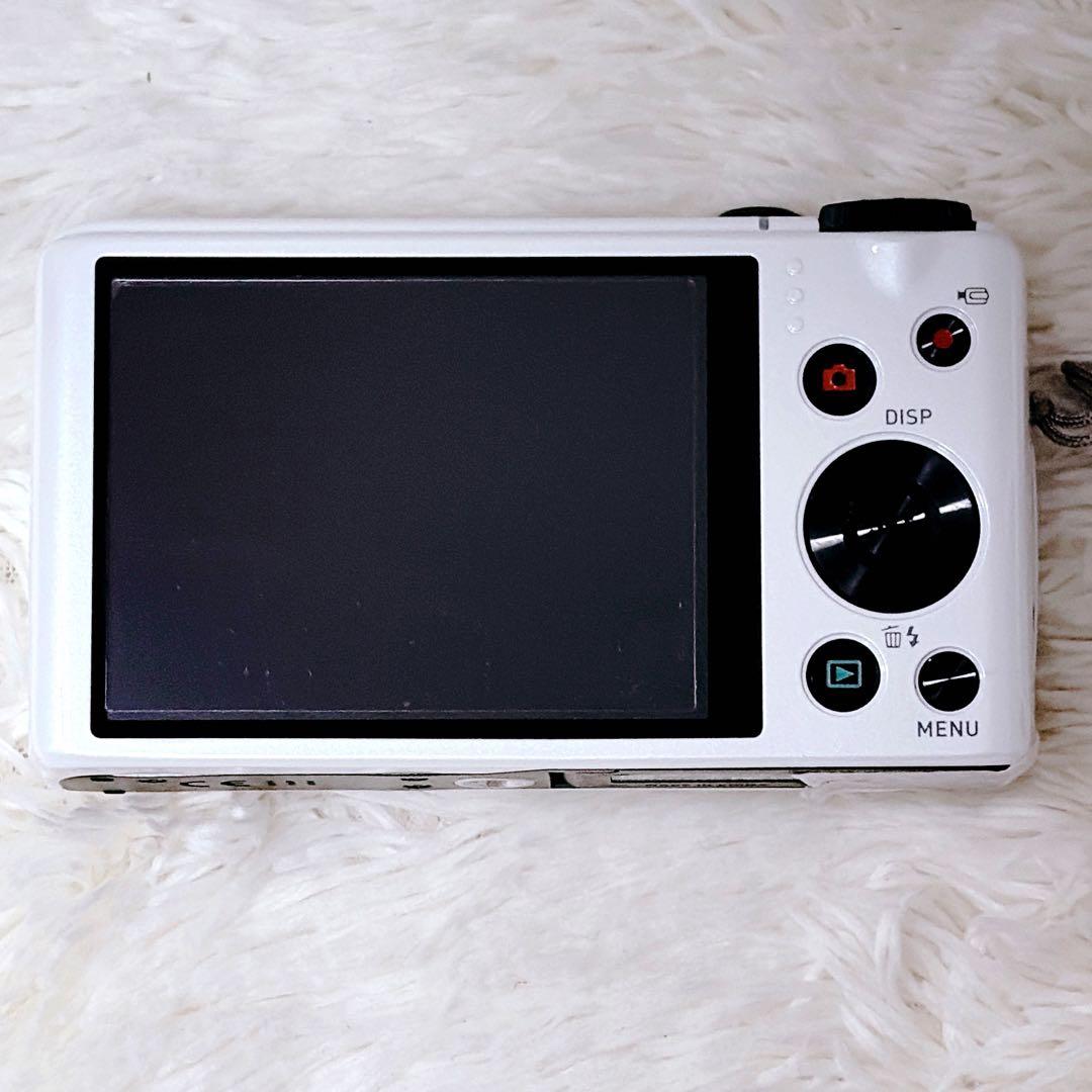【外観極美品】CASIO EXILIM EX‐ZR200 ホワイト デジカメ