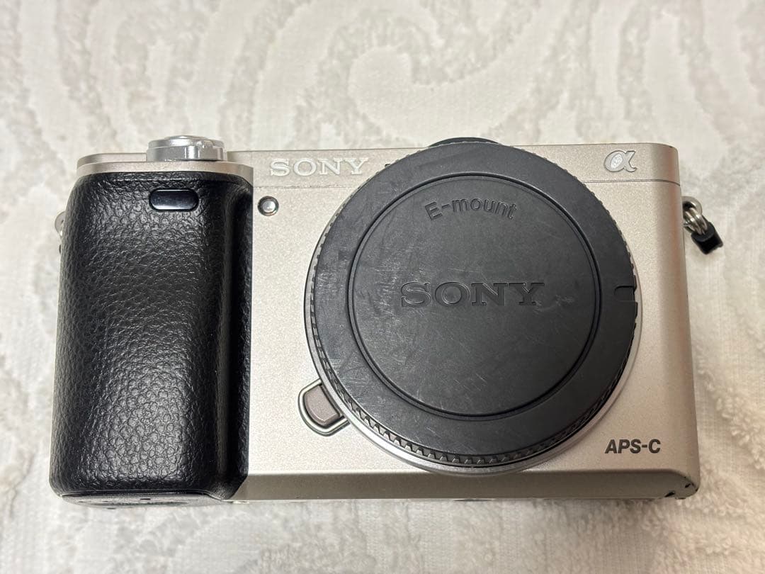 Sony α6000 シルバー ボディのみ