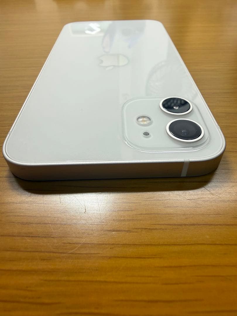 iPhone 12 64GB ホワイト SIMフリー