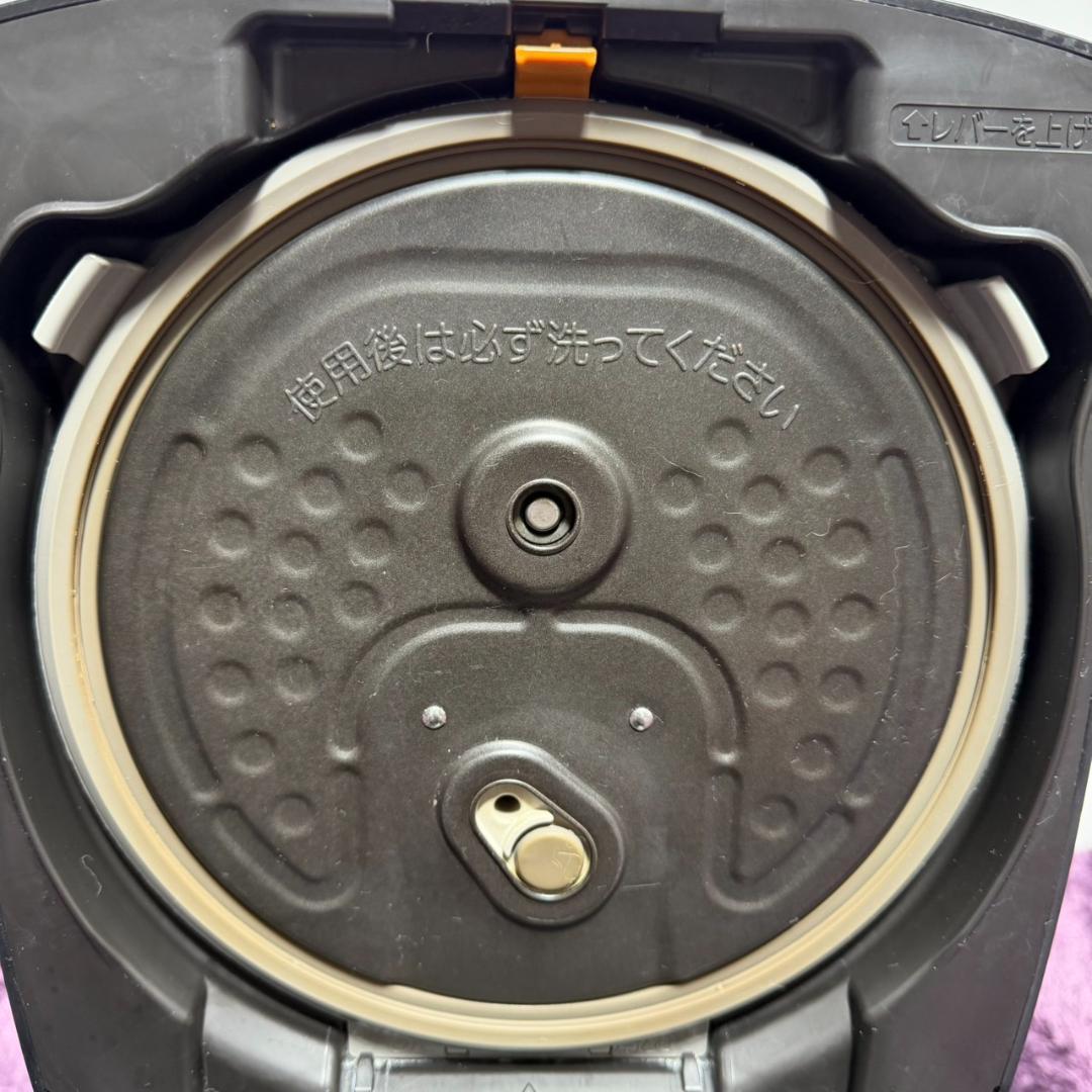 ☆良品 三菱 NJ-VW109 B 黒銀蒔 本炭釜 IHジャー 炊飯器 5.5合