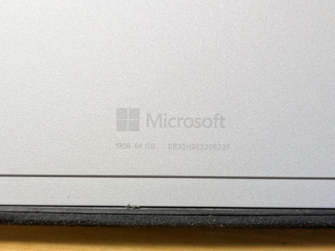 Microsoft Surface Go 3 （モデル番号：1926）