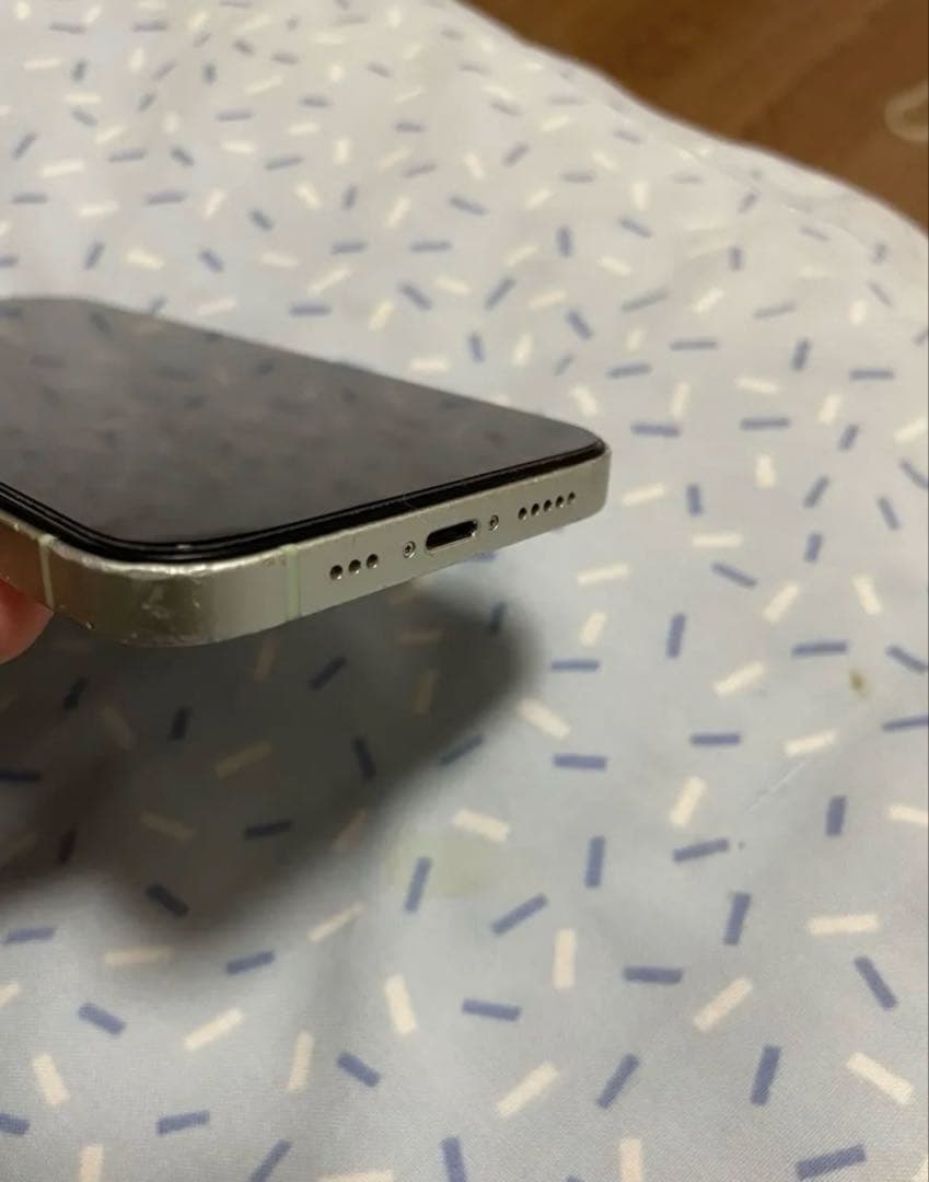 iPhone12 128ぎが