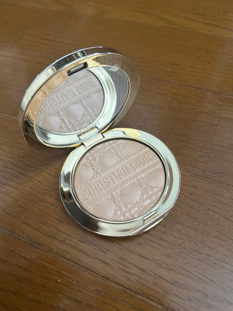 DIOR FOREVER GLOW LUMINIZER 6g ホリデー限定001