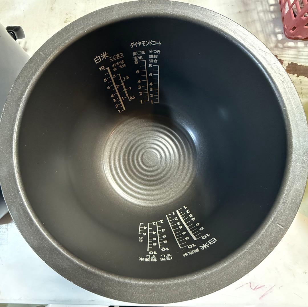 TOSHIBA 真空圧力IH炊飯器 RC-18VSN