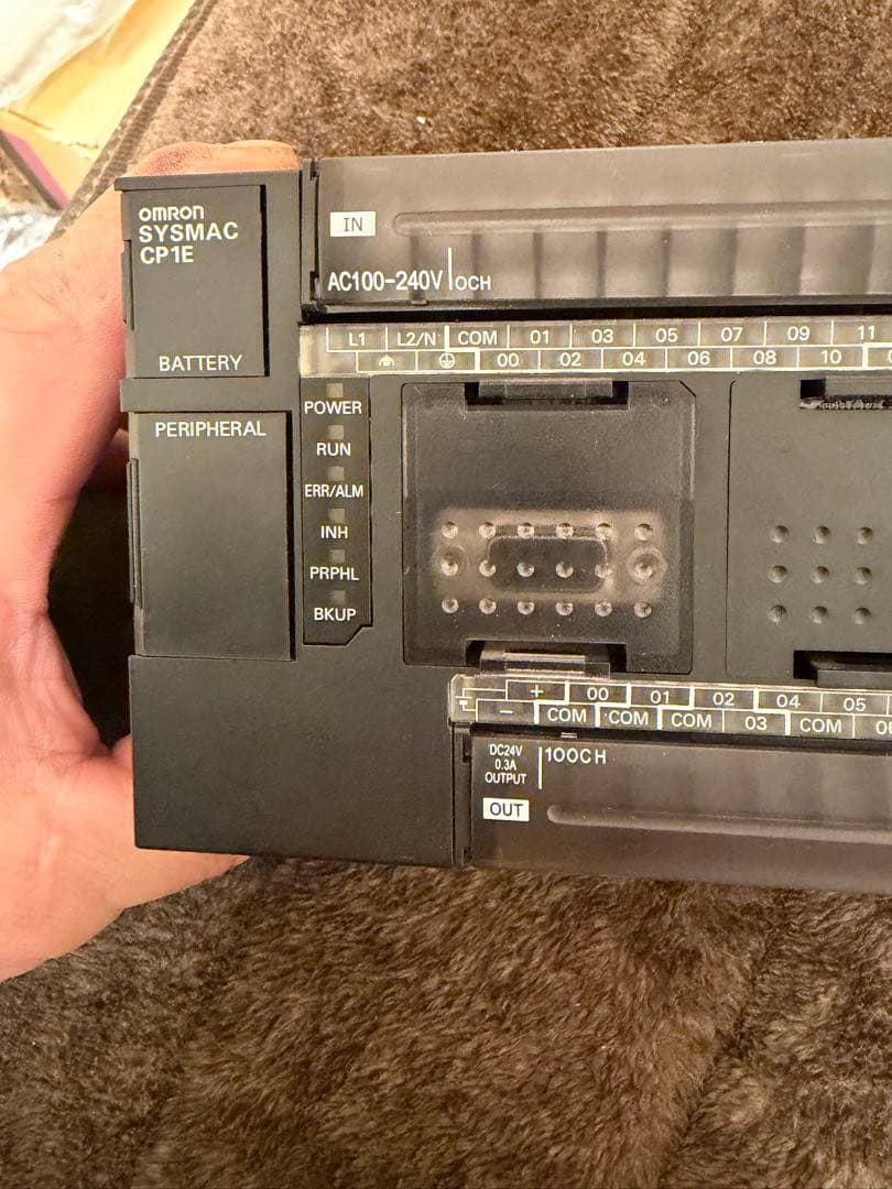 OMRON CP1E-N60DR-A PLC　シーケンサー通電確認